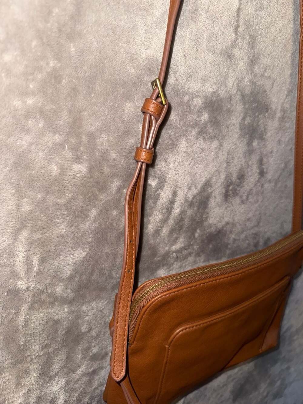 Universal Thread Brown Faux Leather Crossbody Bag - Picture 3 of 10